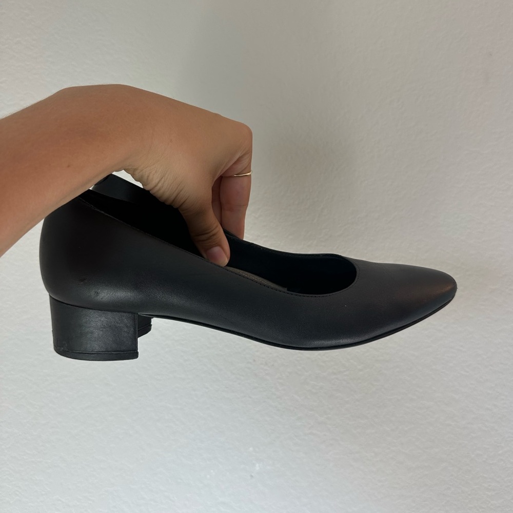 Black Genuine Leather Low Pumps